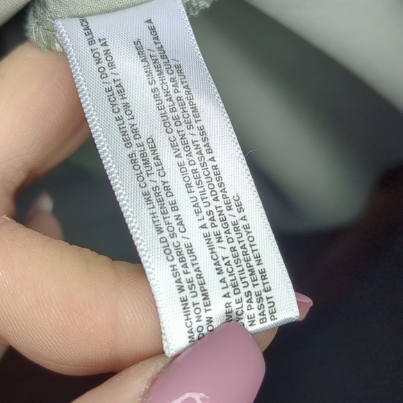 FIG* lightweight airy v neck short sleeve recycled poly spandex travel dress - Picture 9 of 11